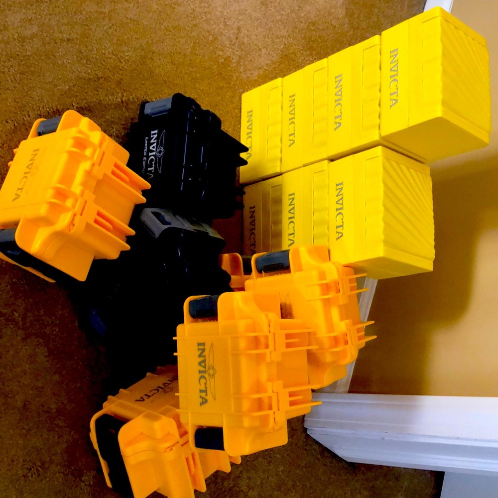 Invicta watch case boxes